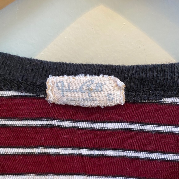 Brandy Melville tee - Picture 2 of 2